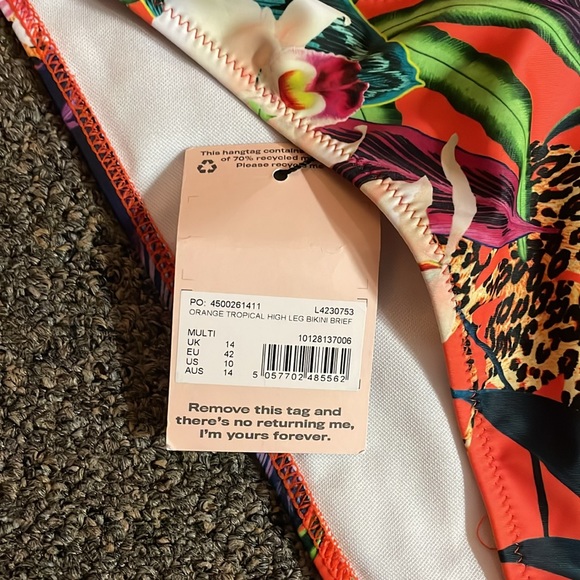 Missguided Women’s Bathing Suit - Picture 4 of 6